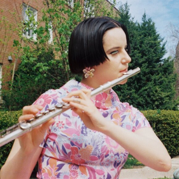 Meet your Posher, Jaime - Picture 3 of 4